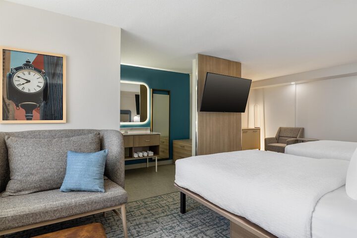 Room 21 of 68