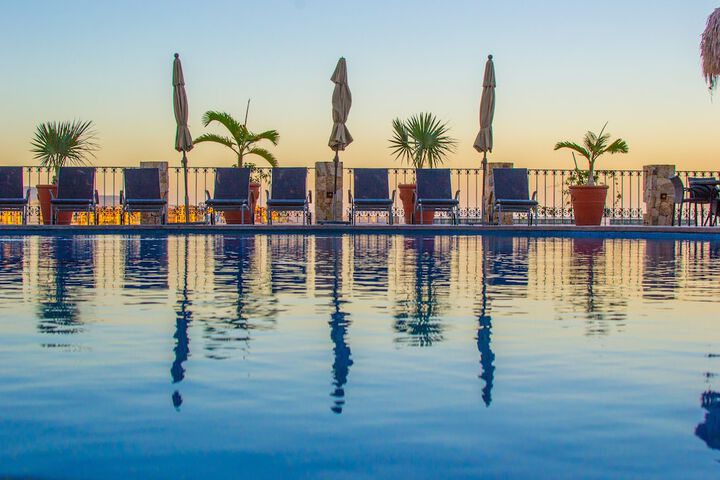 Pool 2 of 5