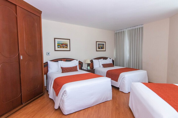 Room 10 of 58