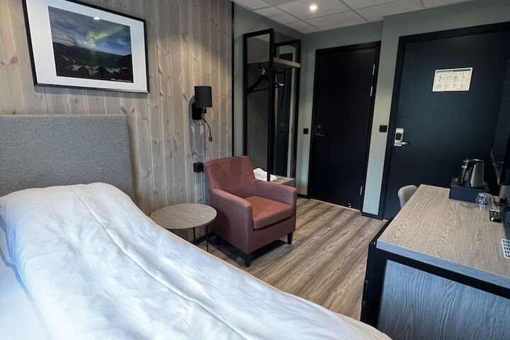 Room 15 of 52