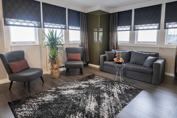 Room 46 of 184