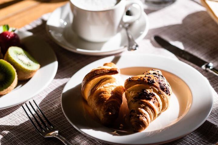 Breakfast/Coffee Service 54 of 64