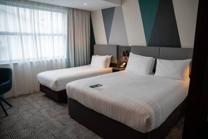Room 48 of 116