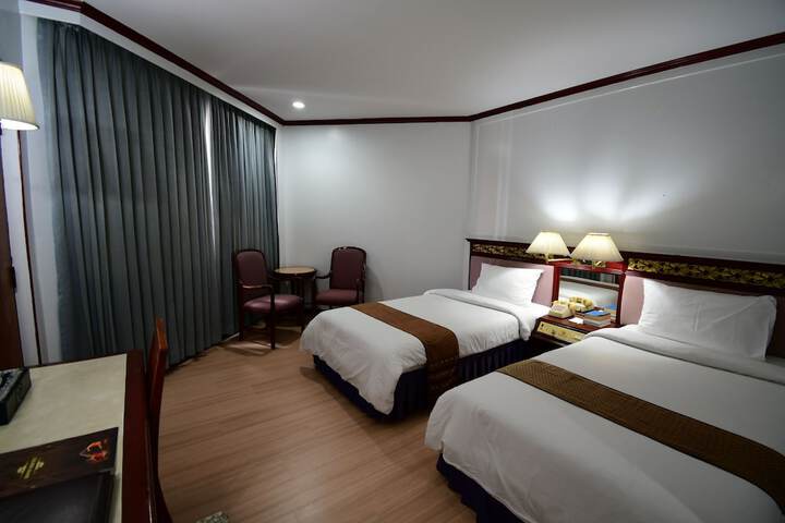 Room 26 of 65