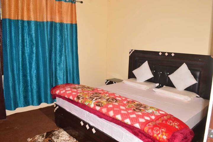 The Himalayan View Resort in Ukhimath