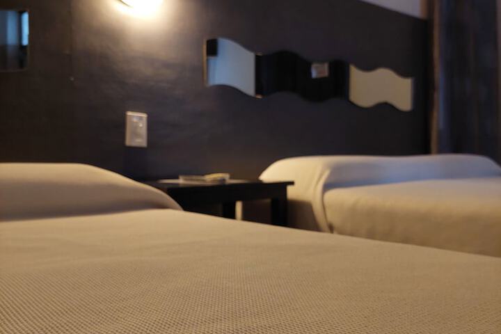 Room 42 of 91