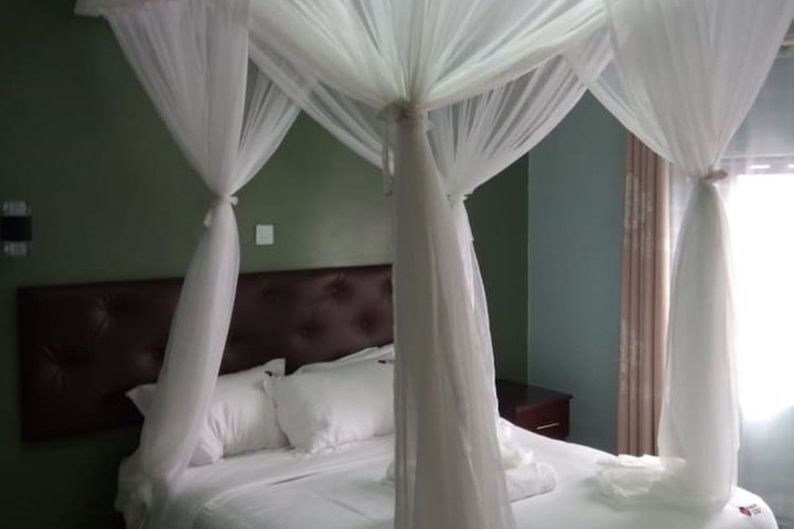 Room 3 of 14