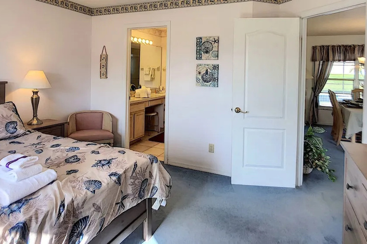 Room 4 of 21