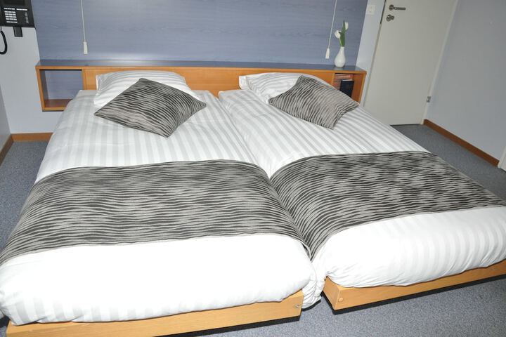 Room 11 of 56