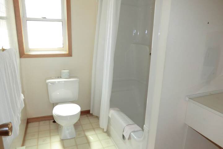 Room 70 of 115