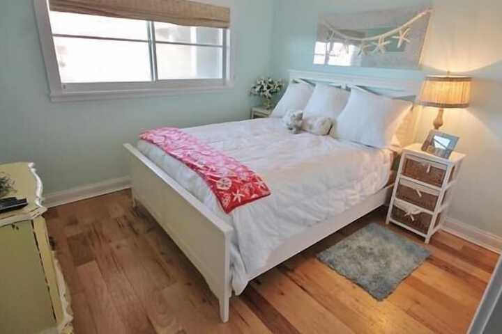 Room 3 of 264