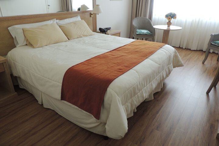 Room 15 of 66
