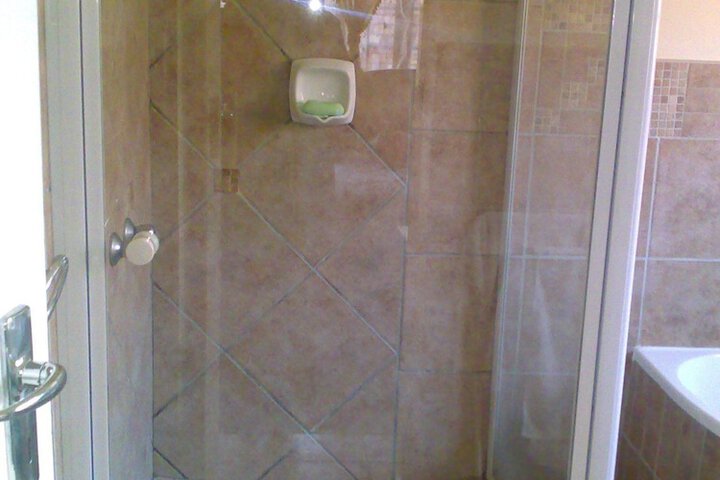Room 15 of 18