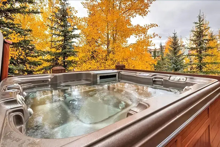 Pool 12 of 21