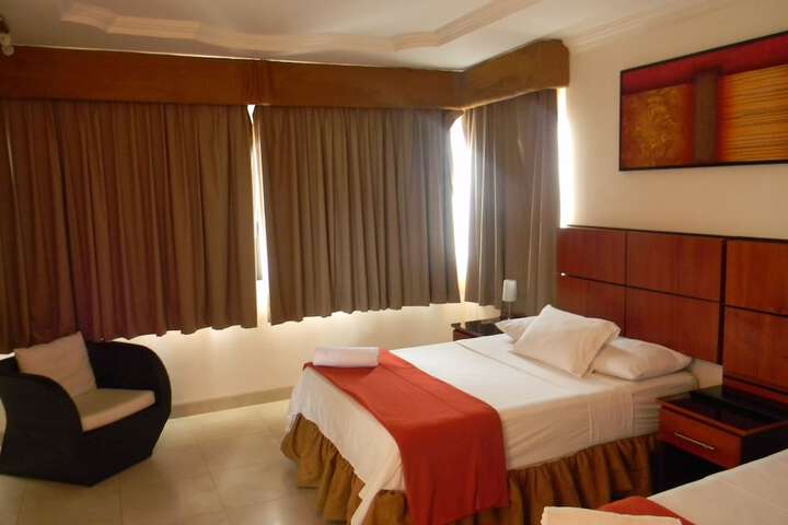 Room 4 of 46