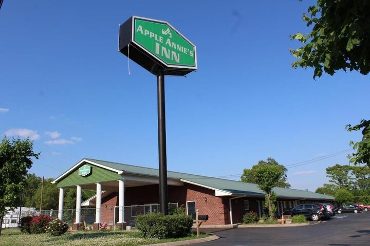 Apple Annies Inn in Nashville, TN