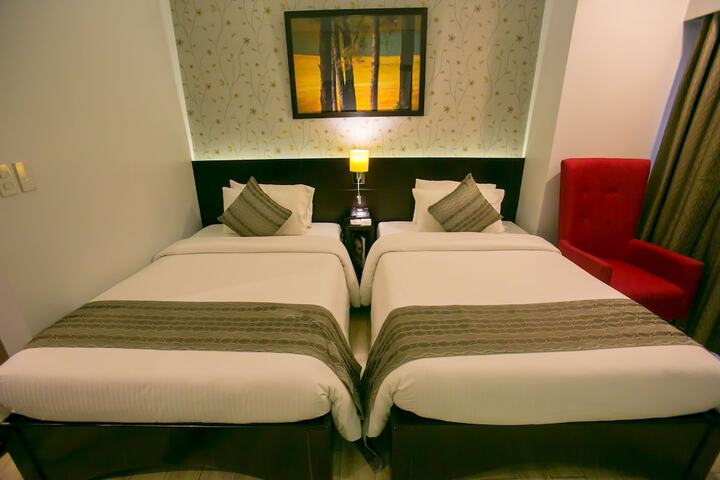 Room 12 of 61