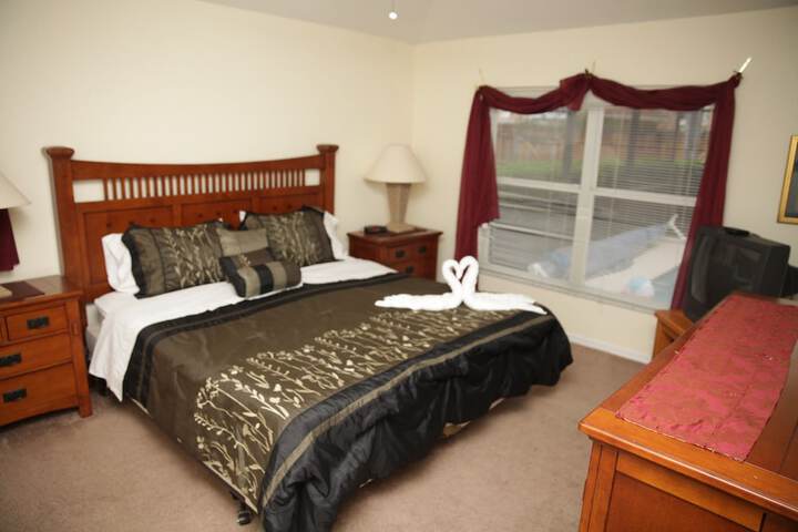 Room 3 of 25