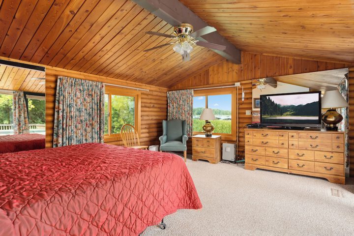 Room 15 of 191