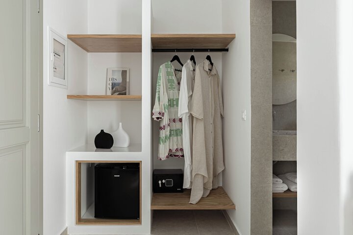 Room 35 of 51