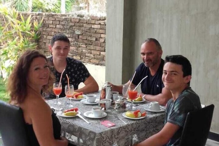 Dining 43 of 81