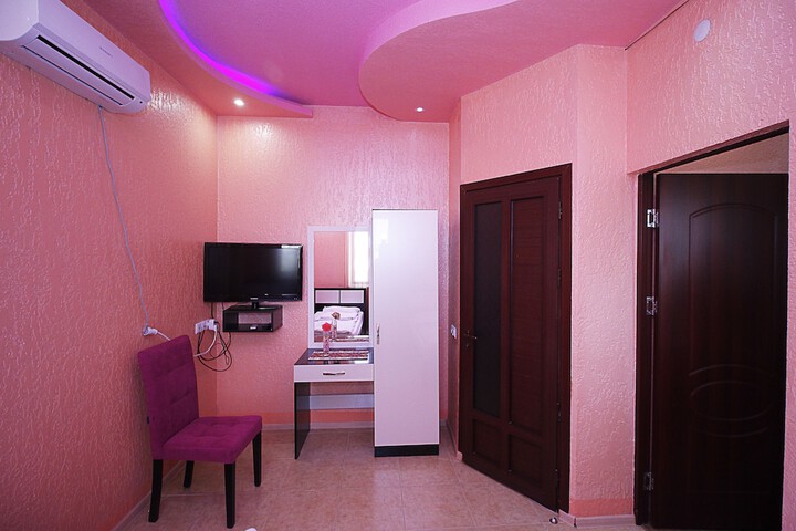 Room 18 of 45