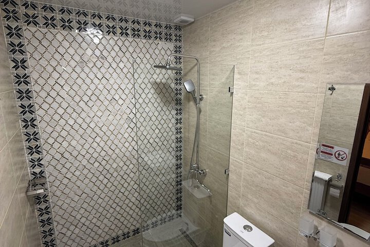 Room 42 of 64