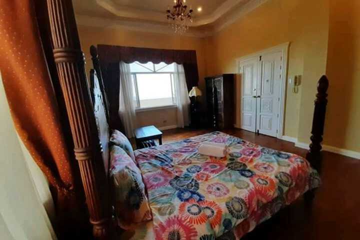 Room 2 of 38