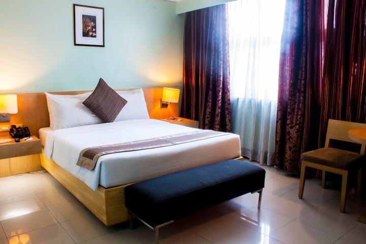 Room 8 of 47