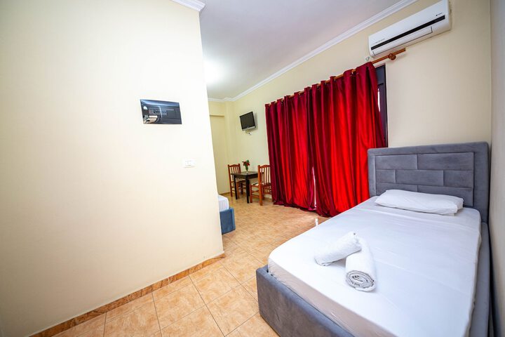Room 7 of 56