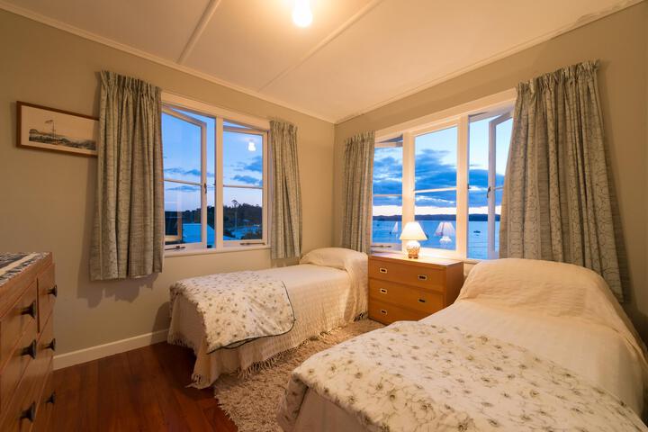 The Weka Hut - Bay of Islands Holiday Homes