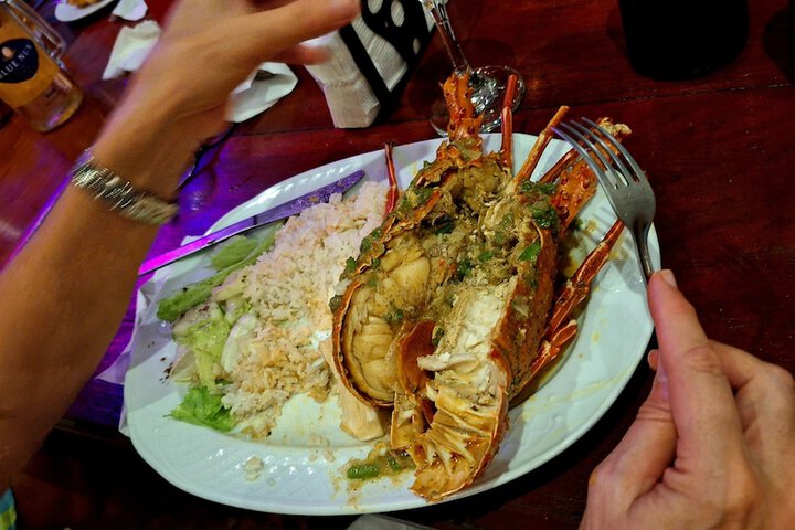 Dining 90 of 125