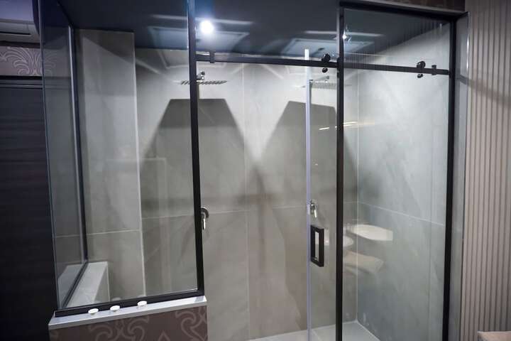 Room 14 of 15