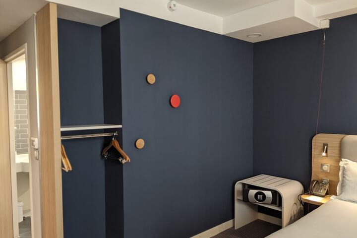 Room 22 of 85