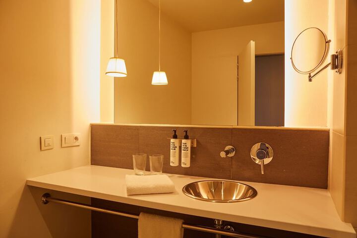 Clean Restrooms