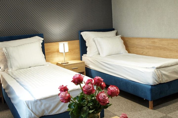 Room 16 of 39