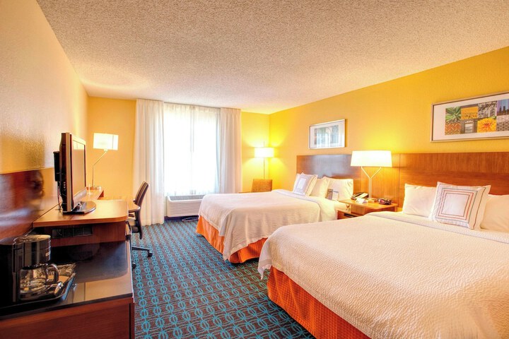 Room 17 of 36