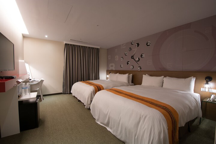 Room 40 of 46