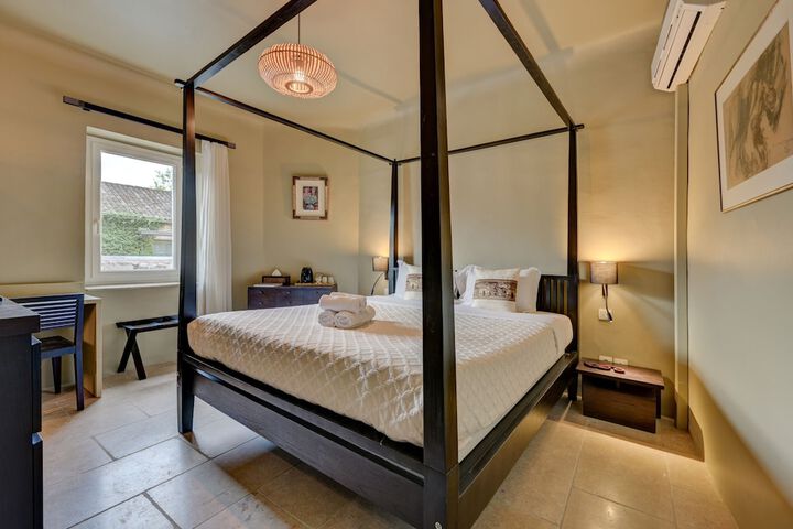 Room 25 of 55
