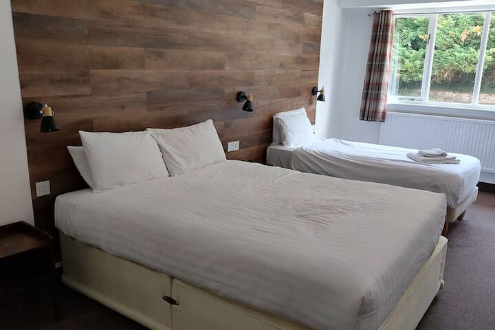 Room 42 of 81