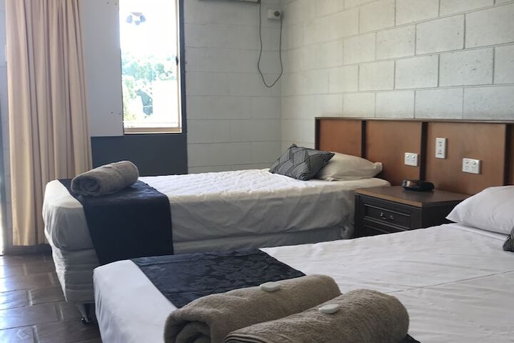 Room 16 of 85