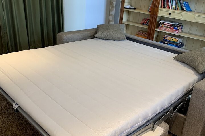 Room 26 of 147
