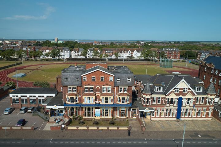 Hotel 60 of 61