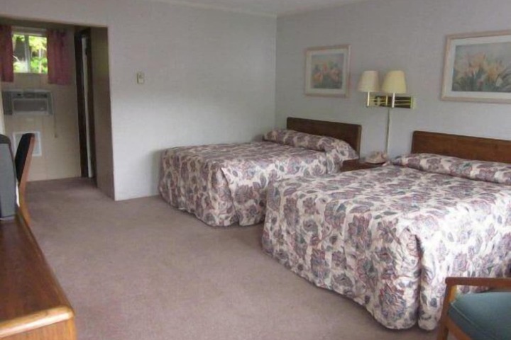 Room 4 of 52