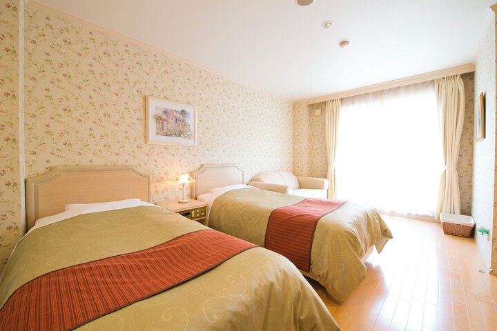 Room 5 of 21
