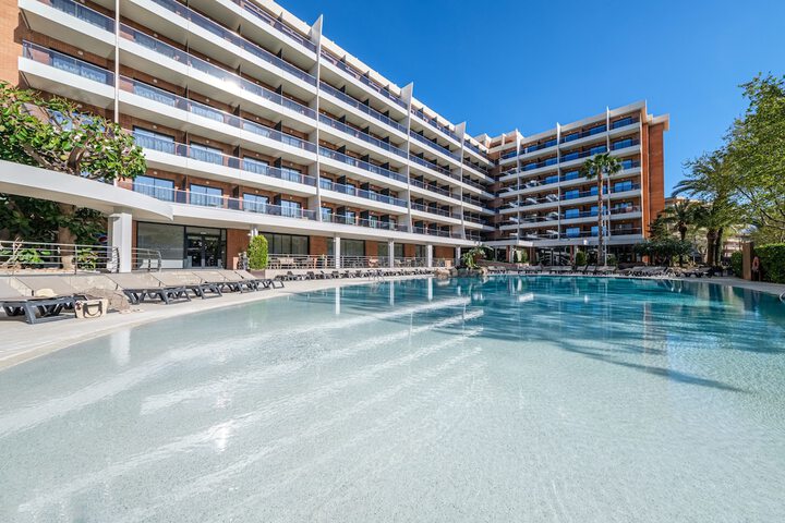 Pools & Facilities
