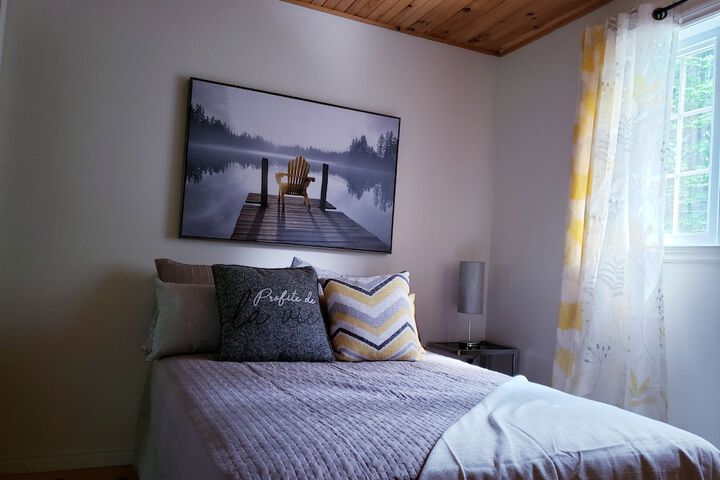 Room 11 of 24