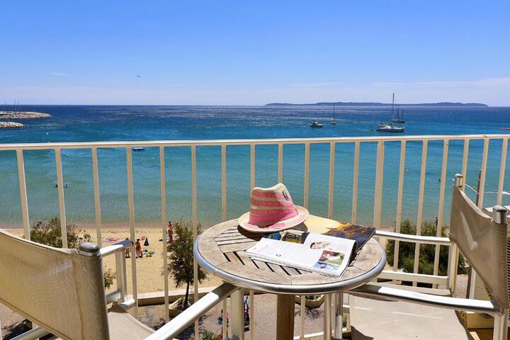 Photo of Hôtel Beau Rivage