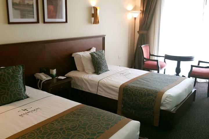 Room 10 of 64