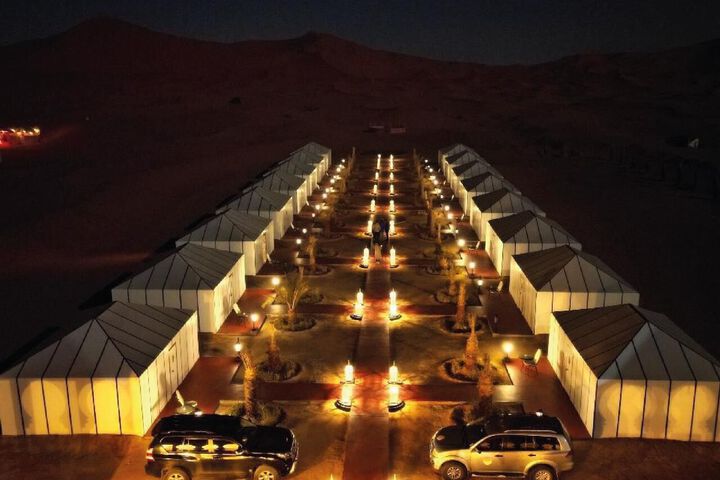 Relaxing desert camp